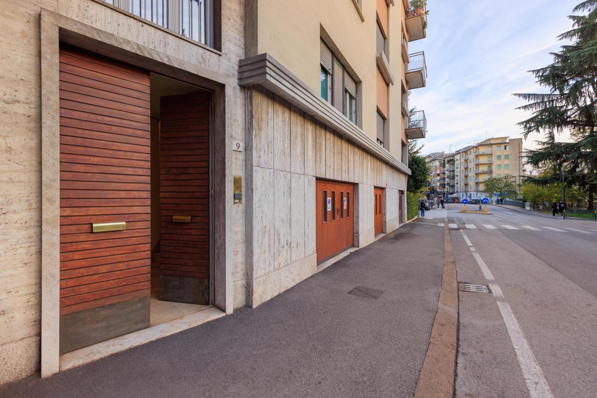 Large Bedroom, En-Suite Bathroom Treviso Buitenkant foto